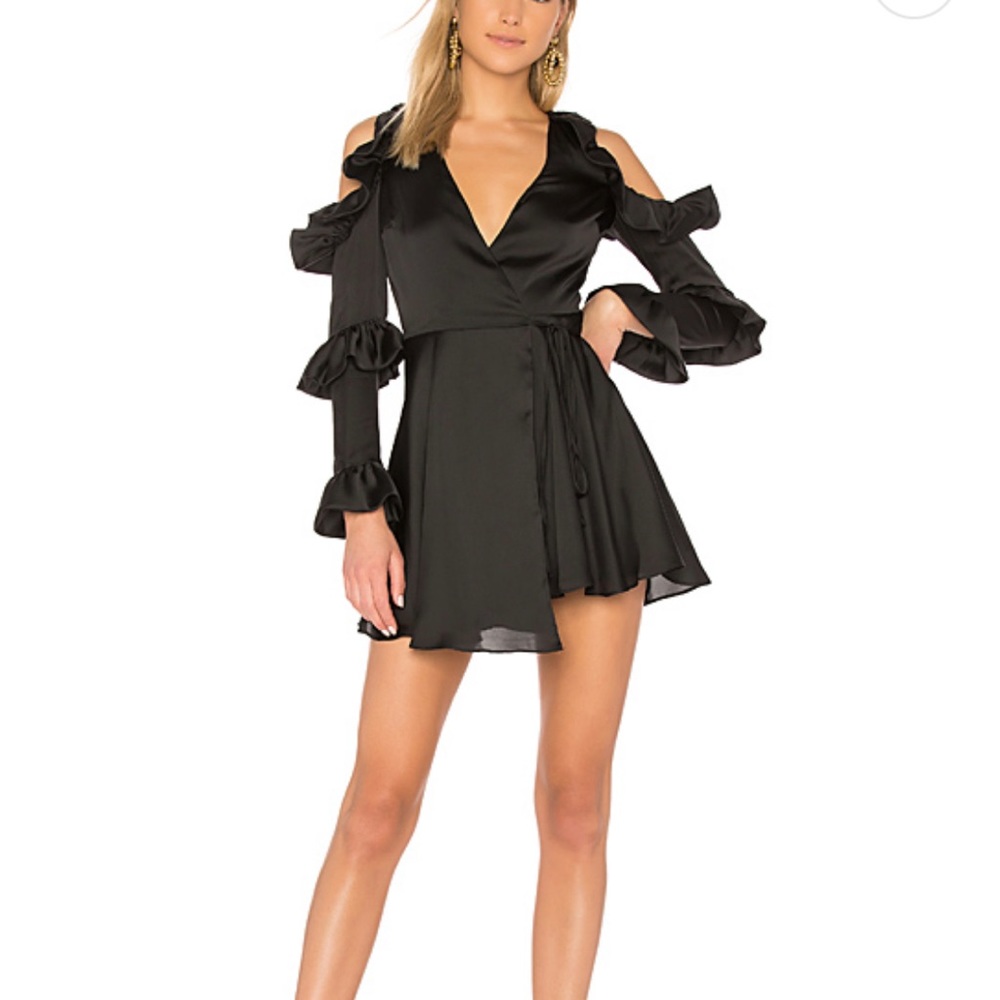 NWT Little black dress ✨